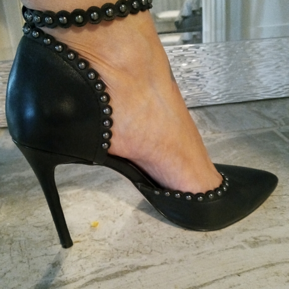 high heels - Picture 3 of 4